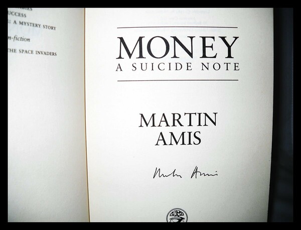 Martin Amis, άγγλος συγγραφέας.