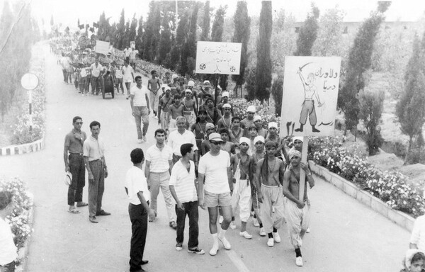 Ποιος έκαψε τον κινηματογράφο REX στο Abadan ;