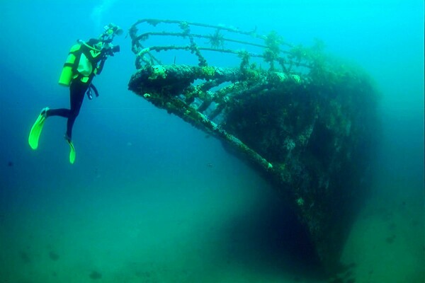 Η ανατίναξη του Rainbow Warrior Ι.