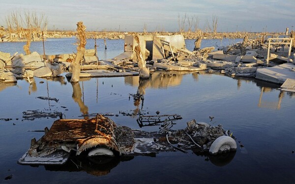 Villa Epecuen: Μια ολόκληρη πόλη βυθισμένη στο νερό για περισσότερα από 20 χρόνια!