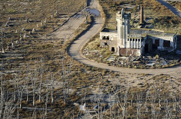 Villa Epecuen: Μια ολόκληρη πόλη βυθισμένη στο νερό για περισσότερα από 20 χρόνια!