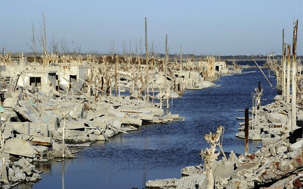 Villa Epecuen: Μια ολόκληρη πόλη βυθισμένη στο νερό για περισσότερα από 20 χρόνια!