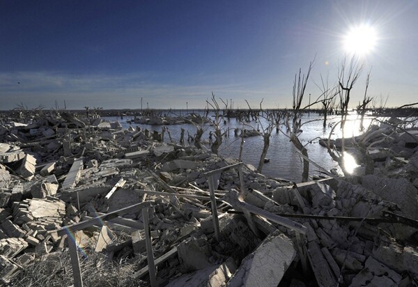 Villa Epecuen: Μια ολόκληρη πόλη βυθισμένη στο νερό για περισσότερα από 20 χρόνια!