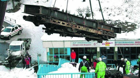 Πώς συνέβη τελικά η τραγωδία στο τούνελ των Άλπεων με τους 155 νεκρούς σκιέρ;