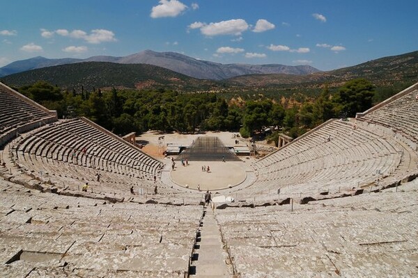 Δεν είναι μόνο 49 οι λόγοι που αγαπάμε την Ελλάδα