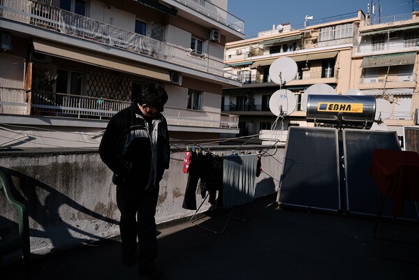 Φωτορεπορτάζ στο LIFO.gr: Μία μέρα στο Κέντρο Υποδοχής Μεταναστών Θεσσαλονίκης.