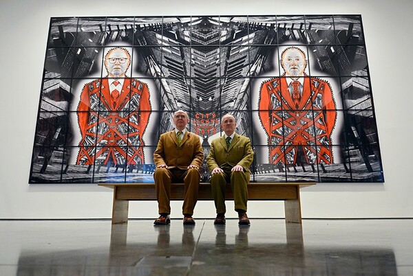 Οι αποδιοπομπαίοι τράγοι των Gilbert and George