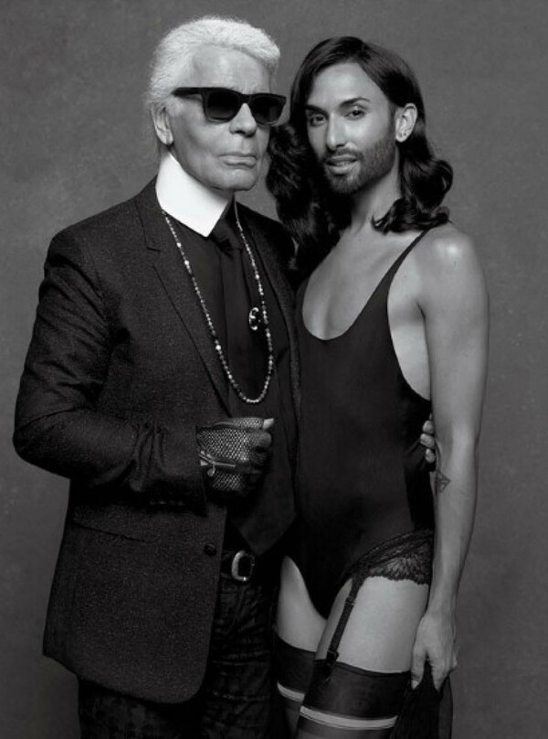 H Conchita φωτογραφίζεται από τον Κarl Lagerfeld