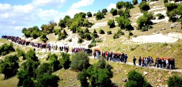 Χαμένοι στη γη