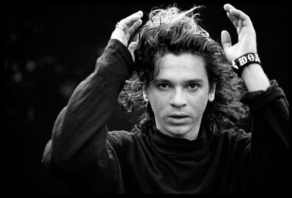 Κάτι για τον θάνατο του Michael Hutchence των INXS