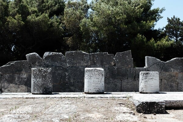 Στα ξεχασμένα ιερά της Ανατολικής Αττικής