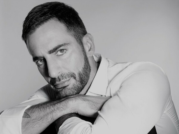 O Marc Jacobs απαρνιέται τα social media, την τεχνολογία, και το επαναστατικό ύφος των νέων σχεδιαστών