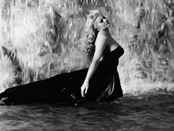 Για την Anita Ekberg