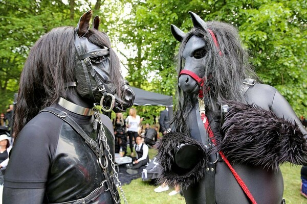 15 φωτογραφίες από το μεγαλύτερο φεστιβάλ goth του πλανήτη