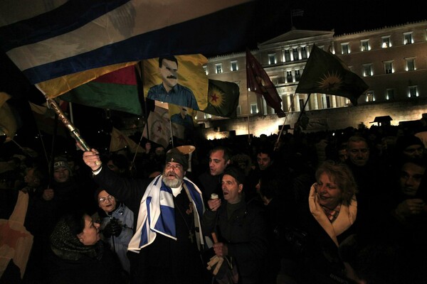 15 φωτογραφίες απ' την πάνω πλατεία του Συντάγματος 