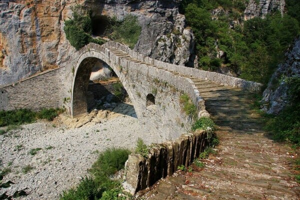 Τα 20 ωραιότερα γεφύρια της Ηπείρου που στέκουν ακόμα