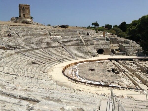 Στις Συρρακούσες με την Παναγιά που κλαίει