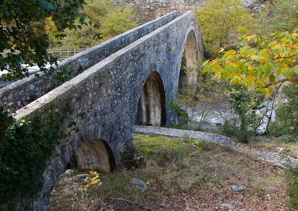 Τα 20 ωραιότερα γεφύρια της Ηπείρου που στέκουν ακόμα