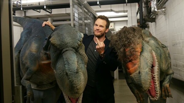 Μια φάρσα με δεινόσαυρους αιφνιδιάζει τον Chris Pratt