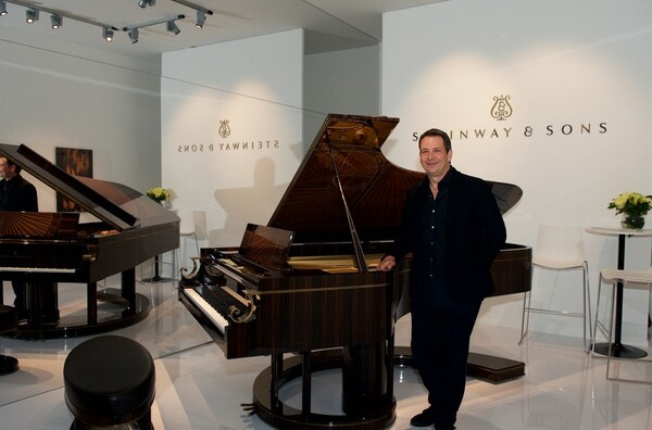 Ο οίκος Steinway, γιορτάζει τα 600.000 πιάνα του