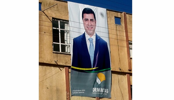 Selahattin Demirtas, ο "Σαλαντίν" που νίκησε τον "Σουλτάνο"