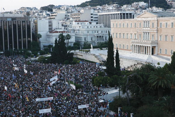 Οι δύσκολες μέρες του δημοψηφίσματος