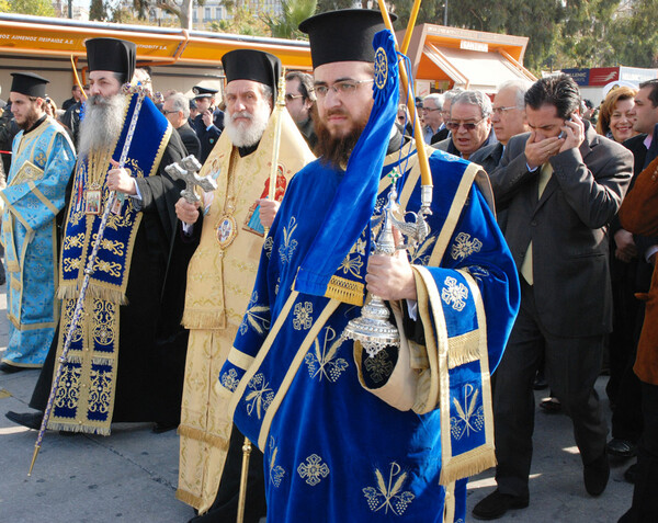 Παραλαβή τιμίου λειψάνου.