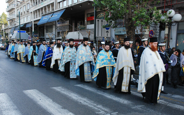 Παραλαβή τιμίου λειψάνου.