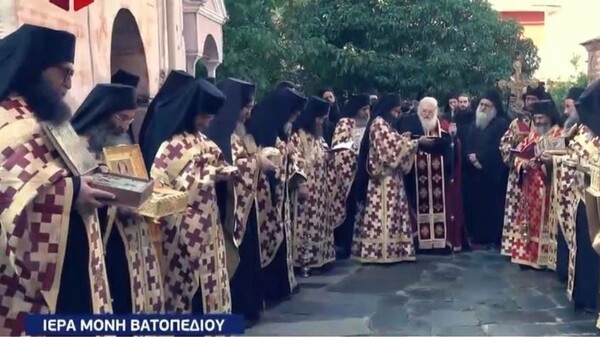 Άγιο Όρος: Η απάντηση για τις εικόνες συνωστισμού στην αγρυπνία για τον κορωνοϊό