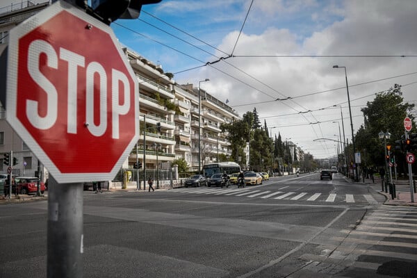 Lockdown στην Αττική: Η Αθήνα σήμερα - Η νέα καθημερινότητα μέσα από εικόνες