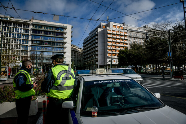 Lockdown στην Αττική: Η Αθήνα σήμερα - Η νέα καθημερινότητα μέσα από εικόνες