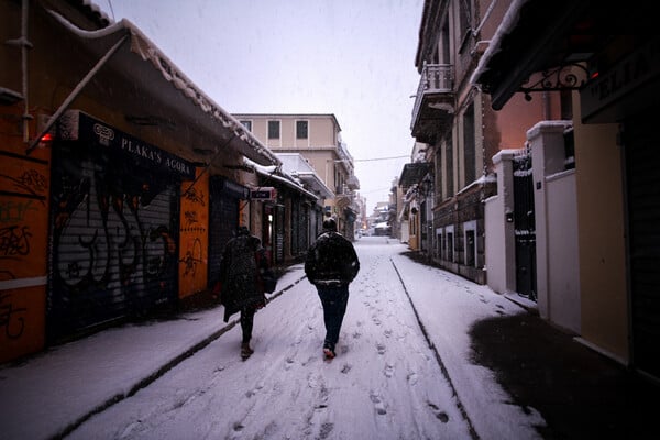 Η Πλάκα στις 7:00 το πρωί - Το χιόνι κάλυψε τα πάντα