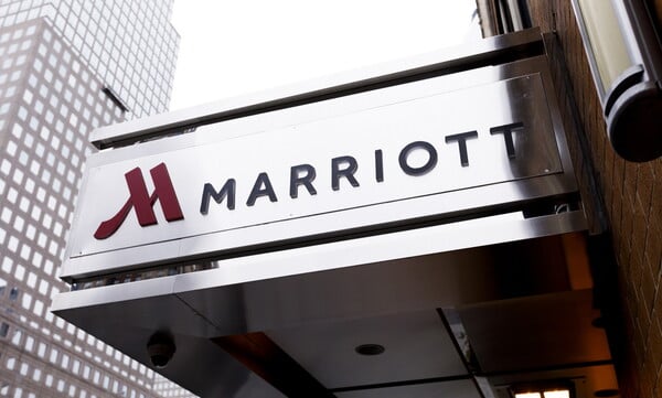 Η Marriott αναστέλλει τις δωρεές στους νομοθέτες που καταψήφισαν την επικύρωση της νίκης Μπάιντεν