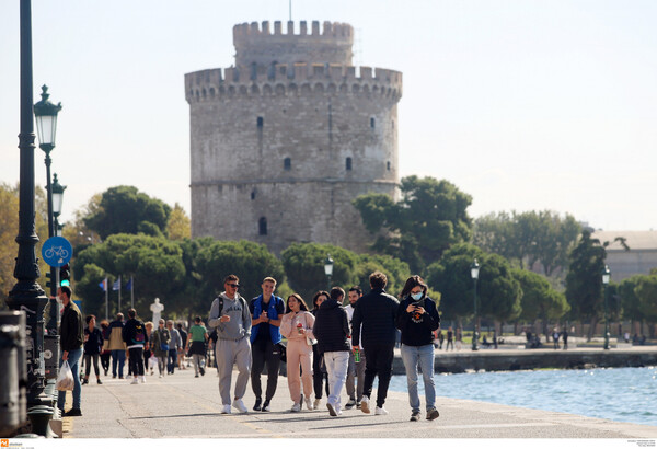 Θεσσαλονίκη: Σταθεροποιήθηκε πάλι το ιικό φορτίο στα λύματα - Γιατί ανησυχούν οι ειδικοί