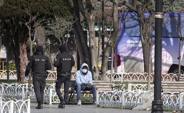 Τουρκία: Εντάλματα σύλληψης 101 ατόμων για σχέσεις με την τρομοκρατία - Υπό κράτηση ήδη οι 74