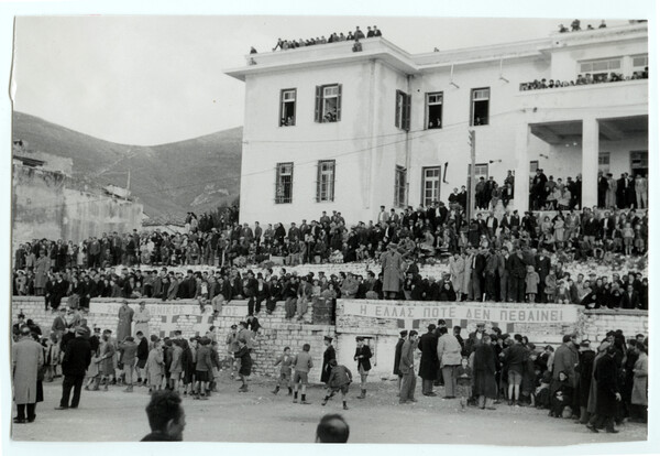 72 κυριολεκτικά συγκλονιστικές φωτογραφίες της διχασμένης Ελλάδας