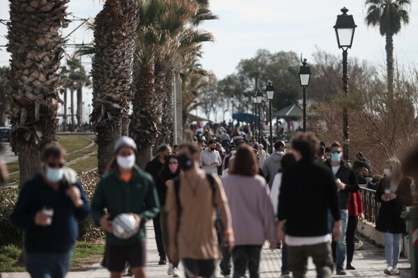 13033 - «Τι να στείλω;»: Ένας χρόνος μετά