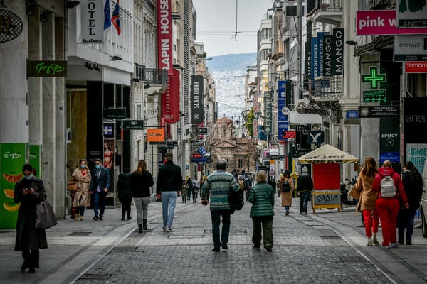 Τέλη Μαρτίου ανοίγει η εστίαση