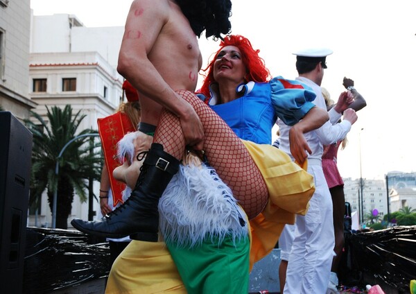 Σύνταγμα. 11η μέρα. Via Gay Parade.