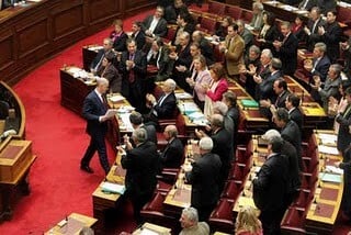 Ένταση για τη δημοκρατία της μεταπολίτευσης...