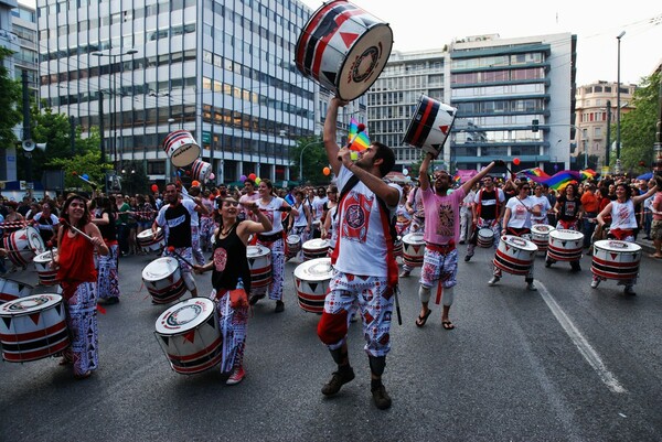 Σύνταγμα. 11η μέρα. Via Gay Parade.