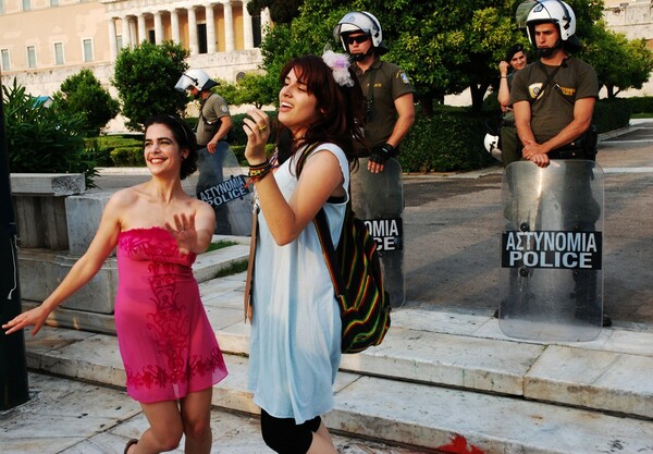 Σύνταγμα. 11η μέρα. Via Gay Parade.