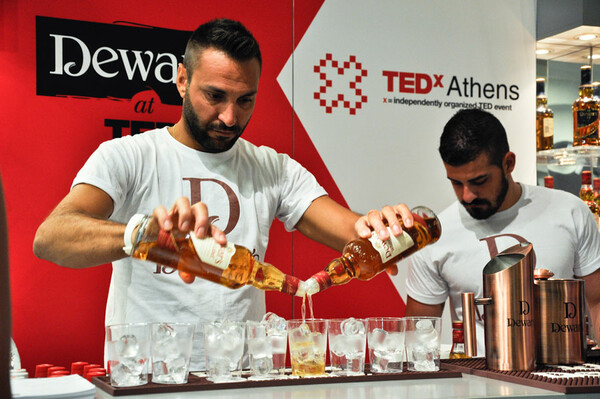 TEDx Athens 2012 by Dewar’s, γιατί Κάποια Πράγματα Απλά Αξίζει Να Τα Κάνεις