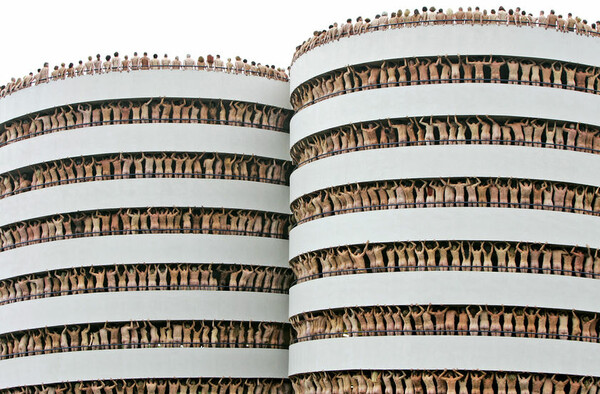 O Spencer Tunick έχει πρόβλημα