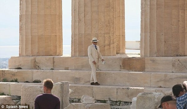 Εικόνες από τα γυρίσματα της ταινίας «Τα δύο πρόσωπα του Ιανουαρίου» στην Αθήνα