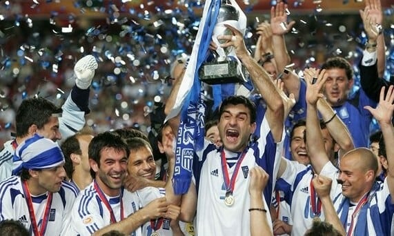 Η Εθνική Euro 2004 ξανά στο γήπεδο!