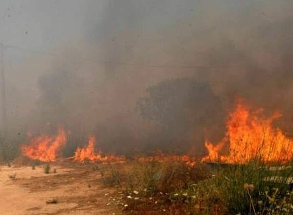 Μπαράζ πυρκαγιών στην Κρήτη