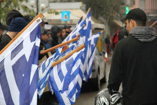 Επίθεση με μολότοφ σε σπίτι μέλους της Χ.Α.