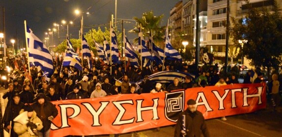 Επεισόδια προκάλεσαν «χρυσαυγίτες» στην Ομόνοια