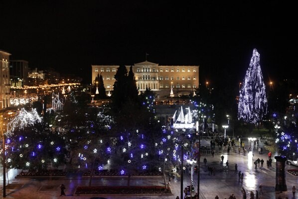 Ρεβεγιόν με βροχές και καταιγίδες